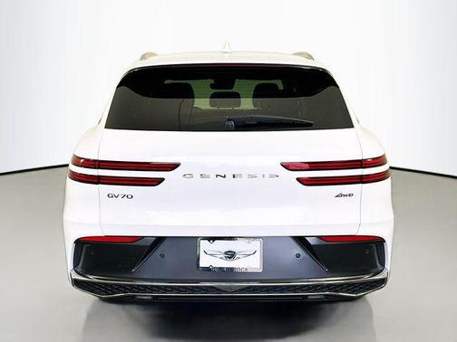 2026 Genesis GV70 2.5T