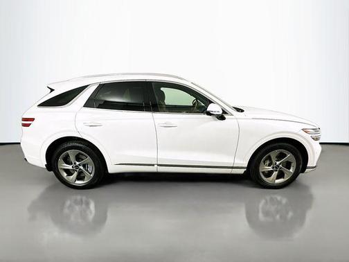 Uyuni White 2026 Genesis GV70 2.5T Advanced