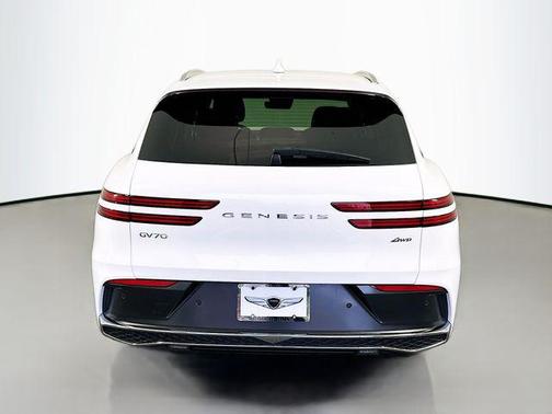 2026 Genesis GV70 2.5T