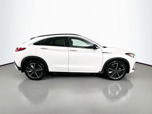 Majestic 2023 INFINITI QX55 LUXE