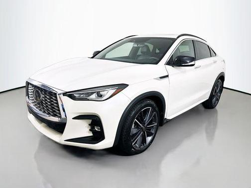 Majestic 2023 INFINITI QX55 LUXE