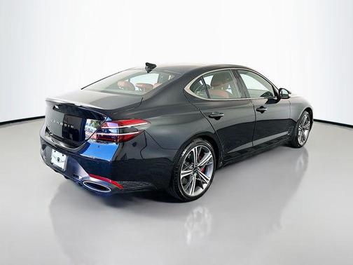 2025 Genesis G70 2.5T RWD