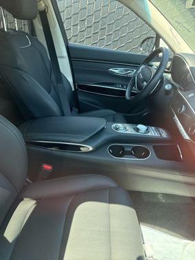 White 2025 Genesis GV70 2.5T AWD