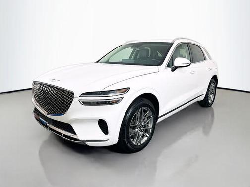 White 2025 Genesis GV70 2.5T AWD