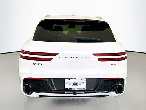 White 2025 Genesis GV70 2.5T AWD