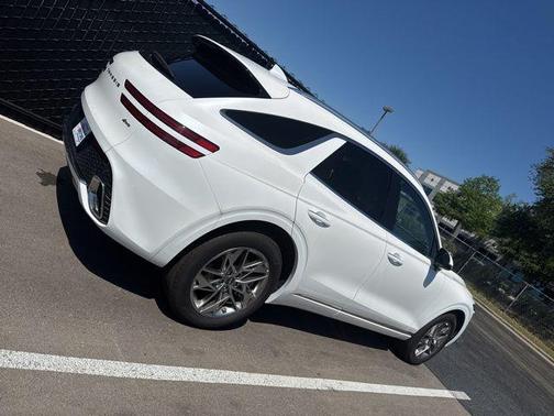 White 2025 Genesis GV70 2.5T AWD