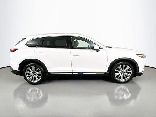 Snowflake White Pearl 2021 Mazda CX-9 Signature