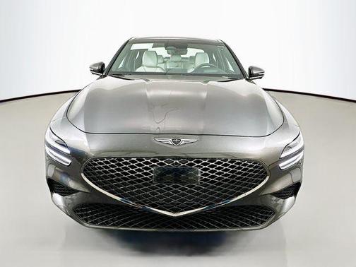 Makalu Gray 2026 Genesis G70 3.3T RWD Sport Prestige