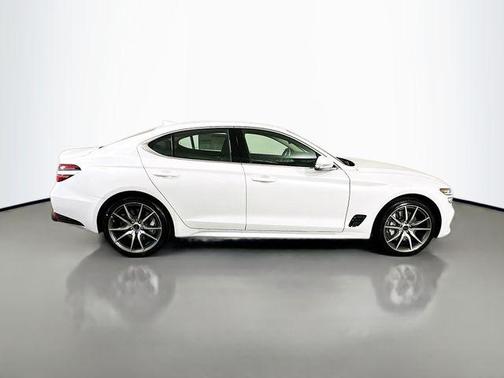 White 2026 Genesis G70 2.5T RWD