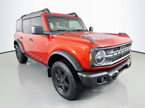 Chili Pepper Red 2022 Ford Bronco Black Diamond