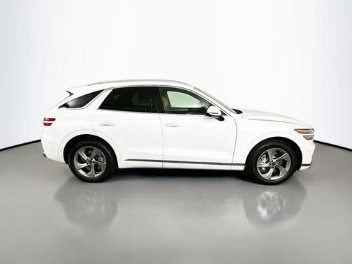 Uyuni White 2026 Genesis GV70 2.5T Advanced