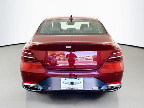 2025 Genesis G70 2.5T RWD