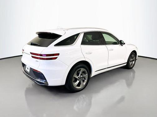 Alta White 2026 Genesis GV70 2.5T
