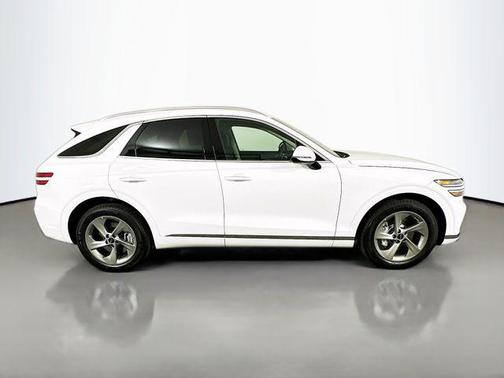 Alta White 2026 Genesis GV70 2.5T