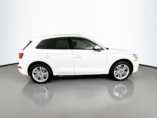 2018 Audi Q5 2.0T Premium Plus