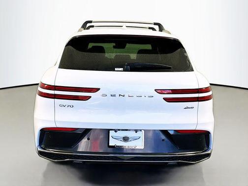 2026 Genesis GV70 2.5T Advanced