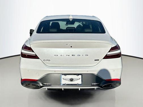 2025 Genesis G70 3.3T RWD Sport Advanced