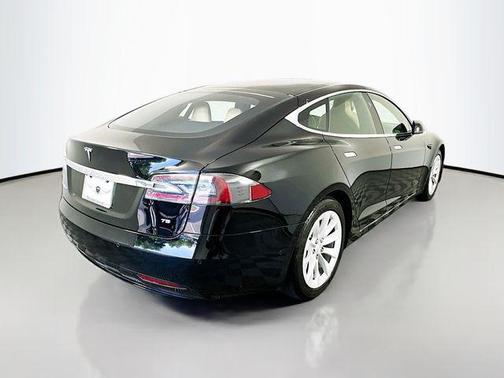 2017 Tesla Model S 75