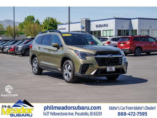 Green Green 2025 Subaru Ascent Premium