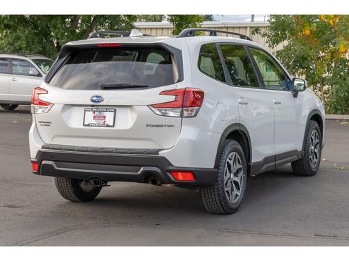 2022 Subaru Forester Premium