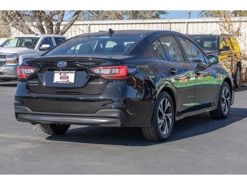 2025 Subaru Legacy Base