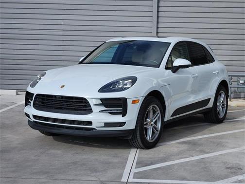 2021 Porsche Macan Base