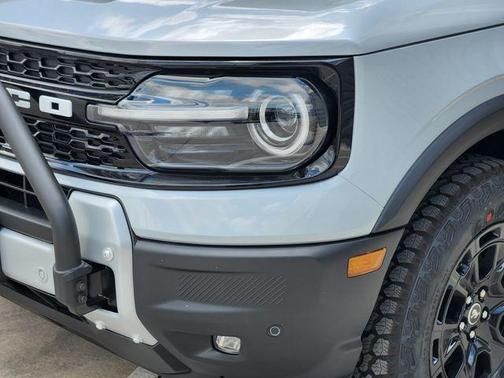 White Metallic 2026 Ford Bronco Sport Outer Banks