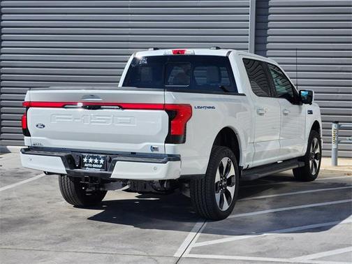 2025 Ford F-150 Lightning Platinum