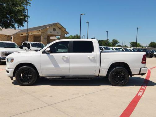 Bright White Clearcoat 2023 RAM 1500 Laramie