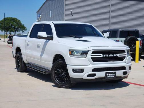 Bright White Clearcoat 2023 RAM 1500 Laramie