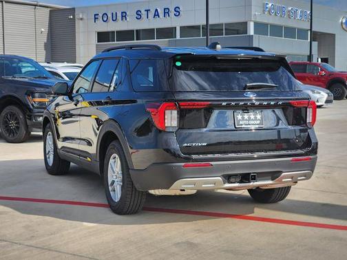 Agate Black Metallic 2026 Ford Explorer Active