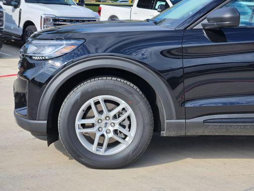 Agate Black Metallic 2026 Ford Explorer Active