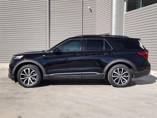 2022 Ford Explorer ST-Line