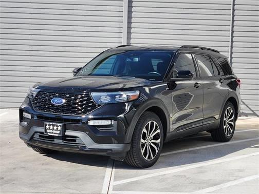 2022 Ford Explorer ST-Line