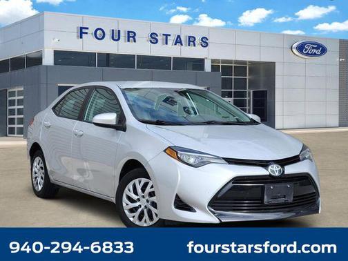 Classic Silver Metallic 2017 Toyota Corolla LE
