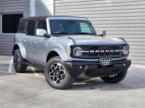 2022 Ford Bronco Outer Banks