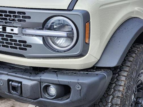 Desert Sand 2026 Ford Bronco Badlands