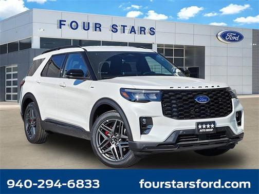 2025 Ford Explorer ST-Line