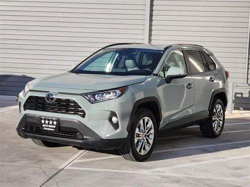 2021 Toyota RAV4 XLE Premium