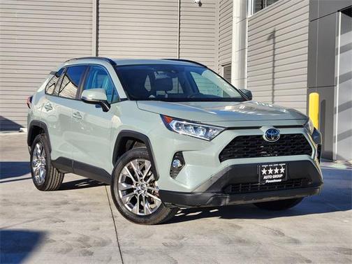 2021 Toyota RAV4 XLE Premium