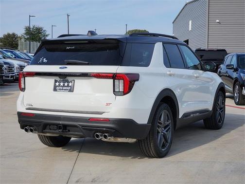2025 Ford Explorer ST