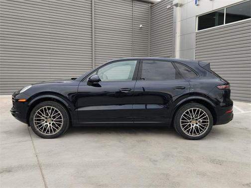 2022 Porsche Cayenne Platinum Edition