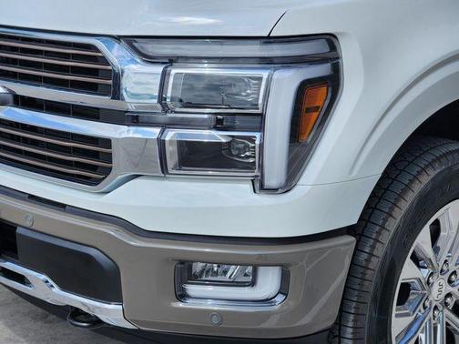 Star White Metallic Tri-Coat 2026 Ford F-150 King Ranch