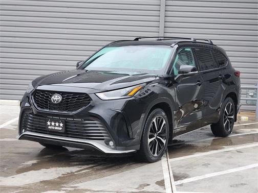 2022 Toyota Highlander XSE