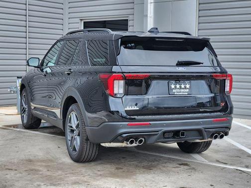 Agate Black Metallic 2026 Ford Explorer ST