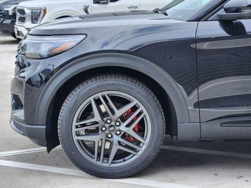 Agate Black Metallic 2026 Ford Explorer ST