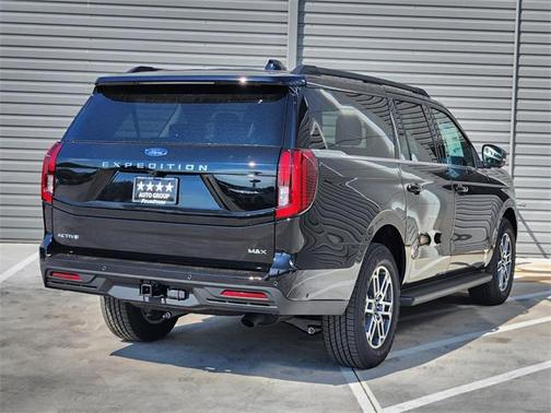 2025 Ford Expedition Max Active 4x2