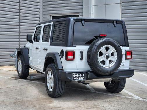 Bright White Clearcoat 2022 Jeep Wrangler Unlimited Sport