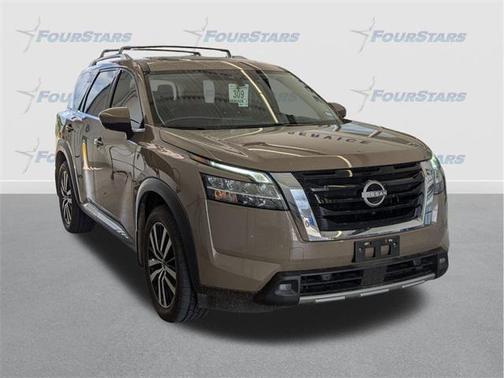 2023 Nissan Pathfinder Platinum FWD
