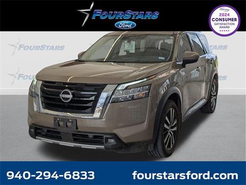2023 Nissan Pathfinder Platinum FWD